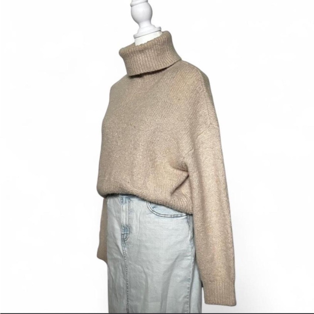 Chunky Beige Wool & Alpaca H&M Turtleneck 🦙 - Picture 2 of 7